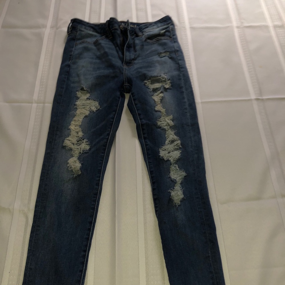 size 6 ae ripped skinny jeans!!